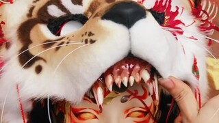 山猫脸下的真面目……