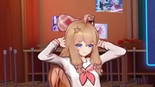 Ranran was just tying her hair.