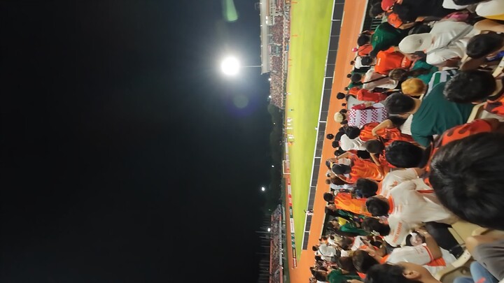 กองเชียร์ ศรีสะเกษ มีทุกเพศ ทุกวัย และเชียร์สนุกมาก