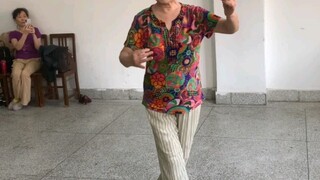 海岛冰轮初转腾