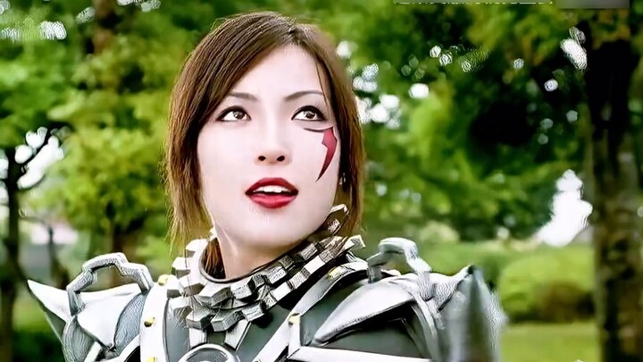 Mecha monster paling keren sejauh ini. Kesan pertama saya adalah versi mecha buah naga yang disempur