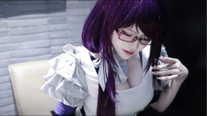 Ketika saya cosplay menjadi Nona Li Shi, saya membuat orang yang lewat di tempat parkir ketakutan.