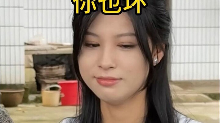 ท้าให้คุณตาคุณยายดื่มชานมและกินบะหมี่หอยโข่ง แล้วดูปฏิกิริยาของพวกเขา!