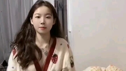 Doudou recorded a live broadcast without wearing a mask