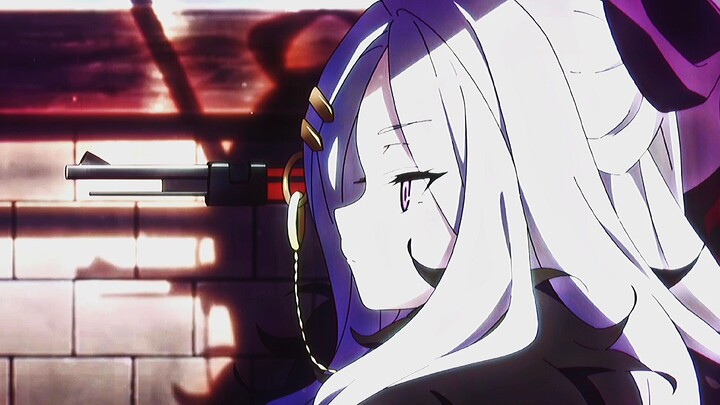 ตัวตึง ขณะรักษากฎระเบียบ