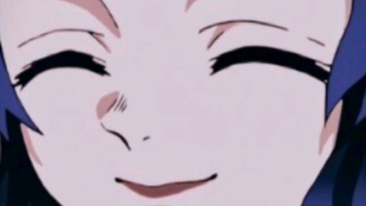 >_<