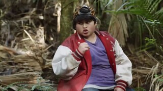 #สปอยหนัง เมื่อลุงกับหลานสุดแสบต้องหนีตำรวจเข้าไปใช้ชีวิตอยู่ในป่าจนหลงอยู่ในป่า（3/8）