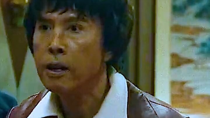 "Nada perpisahan bagi film polisi-Hong Kong, sebuah karya yang benar-benar istimewa!"