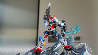 EQ Rendah: Wall Ginger Estetika saya... EQ Tinggi: Model #Gundam #campuran ras