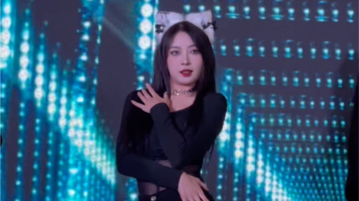 AOA - Quiet Catwalk | Roadshow Cover Dance Revenge Success | Shin Hye-jeong Dual Camera Straight Sho