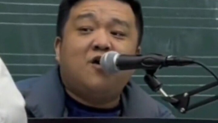 Guru itu kayak CD yang duduk—gimana rasanya ngajar di kelas?