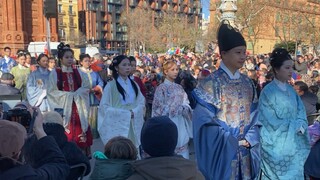 [Merayakan Tahun Baru bersama Barcelona] Tarian grup gaya Cina + Hanfu menampilkan tim pertunjukan "