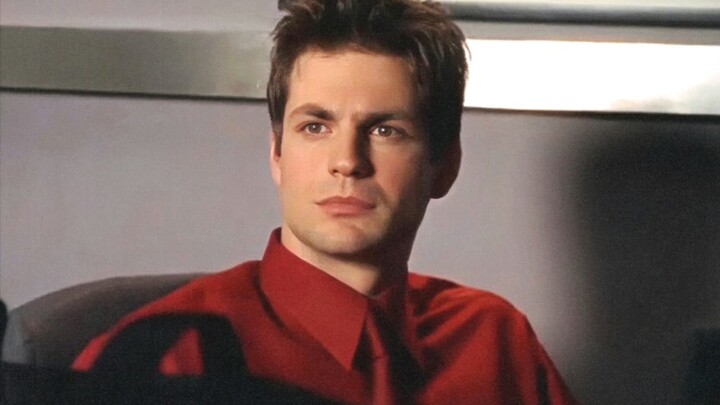 [QAF] "It costs a lot to raise Justin" The uncle in the red shirt is simply stunning when he starts 