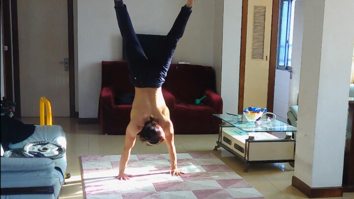 [Live] Push-ups and bent-arm handstands