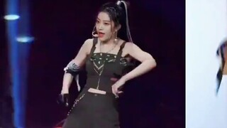 Yansi's highly authentic cover of [NOT ME] Yu Yanwei | I didn't know which way to look for a moment!