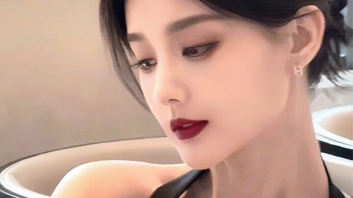 Wearing black makes her look like the dead husband’s stepmom.