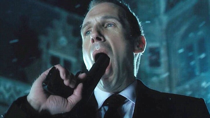 นักฆ่าสังหารเด็กโดยอุบัติเหตุ ทำผิดกฎมรณะของวงการอย่างร้ายแรง จึงตัดสินใจกลืนปืนจบชีวิตตนเอง