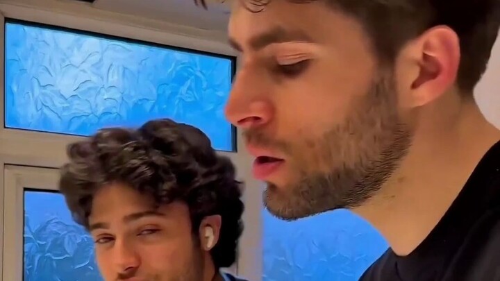 A walking subwoofer — your ears feel pleasantly tingly as you listen.