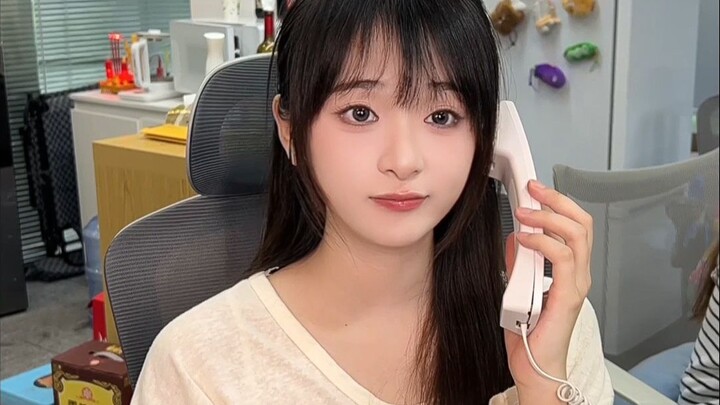 Thành thật mà nói, tôi nghĩ tôi đã từng gặp chị này trước đây.