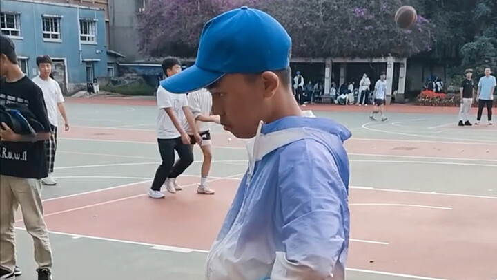 Gak ada yang bisa disalahkan, ganteng banget 👍