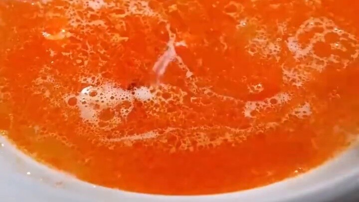 Ming: Dermawan yang sakit-sakitan itu jatuh cinta padaku. Akhir modern yang indah, dengan banyak lik