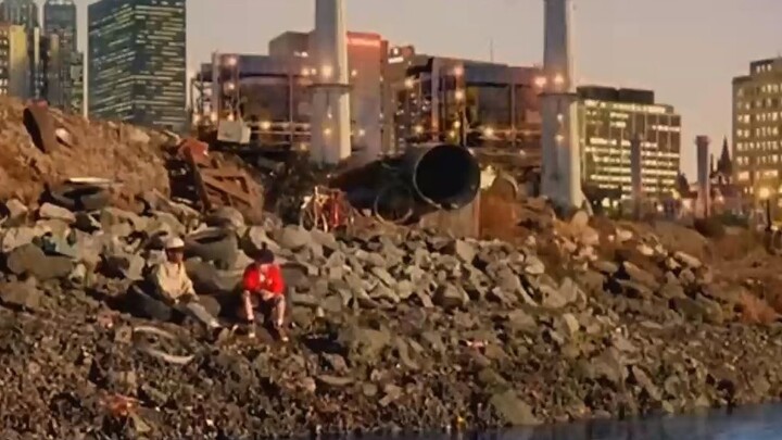 Hai người này vì câu cá mà làm đủ trò, cảnh tiếp theo khiến ai nấy đều kinh ngạc.