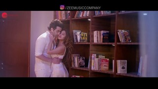 DIL_DIL_DIL_-_Ek_Deewane_Ki_Deewaniyat___Harshvardhan___Sonam___Sunidhi___Divya___Rajat___Anu(1080p)