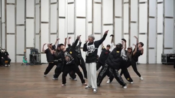 【Liu Yaowen】Finally waiting for the practice room version of "You Who Shine"!! Turns out teachers al