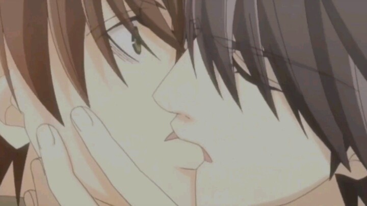 BL Anime kisses