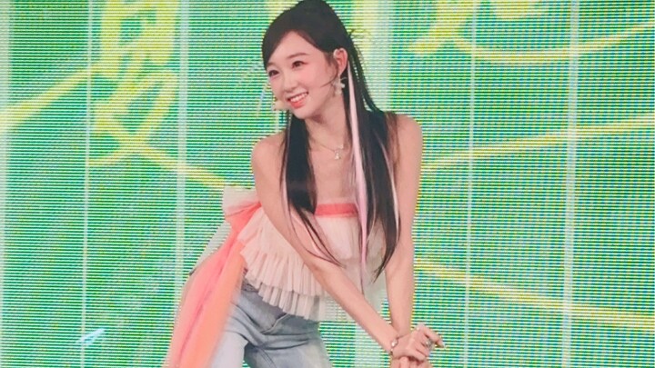 【Li Zixuan】Tantangan tari acak Kpop di konser Hangzhou, saya berani menyebutnya sebagai puncak grup 