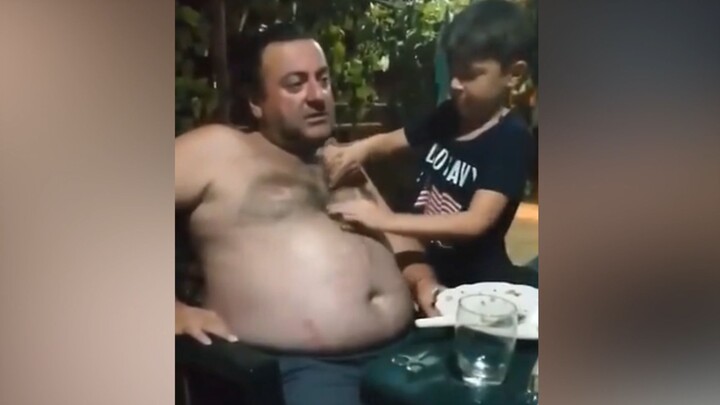 This little rascal is so sticky, it feels like electronic music!