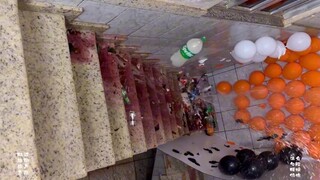 楼梯滚瓶子大赛