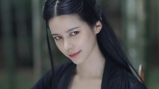 "لا يضع أحدًا في العالم بأكمله في اعتباره، لكنه عاجز أمامك أنت يا صاحب البكاء المستمر" (رماة السهام