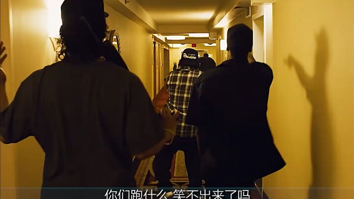 เมื่อเด็กอันธพาลตัวเล็กๆ โคจรมาพบกับเจ้าพ่อตัวจริง แค่วิ่งหนีรอดไปได้ก็นับว่าโชคดีแล้ว