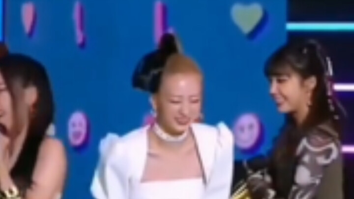 “What Happens When K-Pop Idols Lose Their Hairpieces 2”