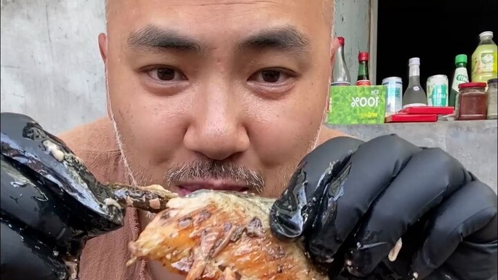 挑战！快递盲盒生存。今天是铁板三文鱼。