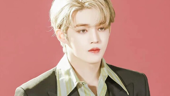 7 ปีหลังเดบิวต์ วงบอยแบนด์เกาหลีใต้เพียงหนึ่งเดียวที่สมาชิกทุกคนเล่นเวทจนไม่มีแก้มป่อง! แต่ละคนหล่อเ