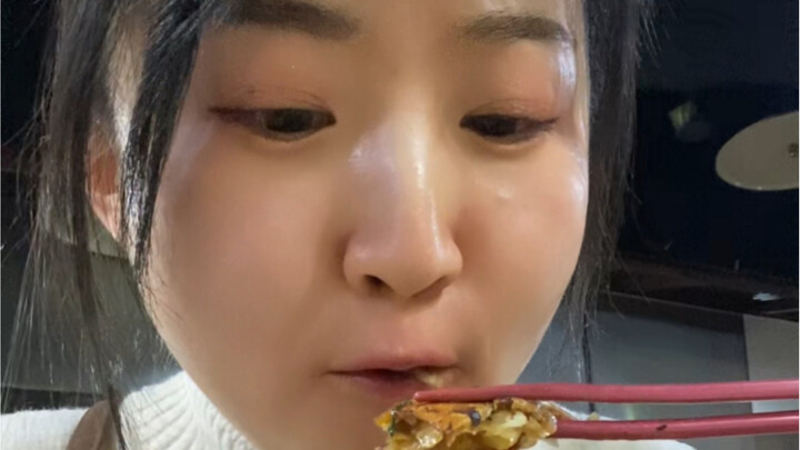 How hard will the Japanese try to get you to eat a piece of biscuit?