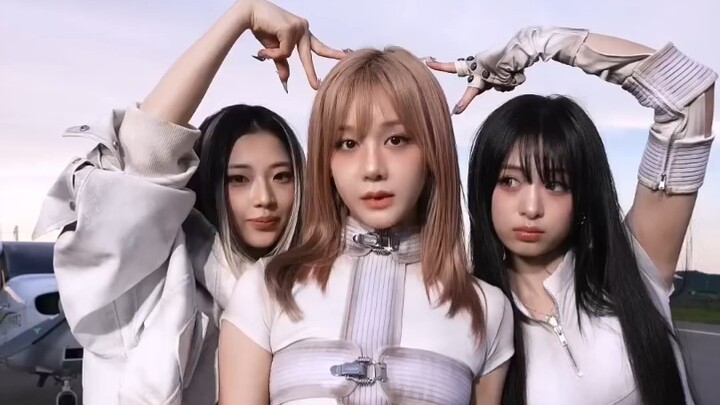 BABYMONSTER “WE GO UP” – Buổi ra mắt vũ đạo đầu tiên Cha🤍