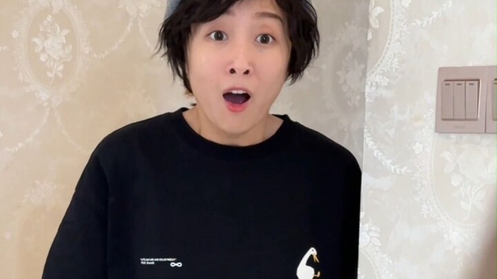 Sisters in Different Versions