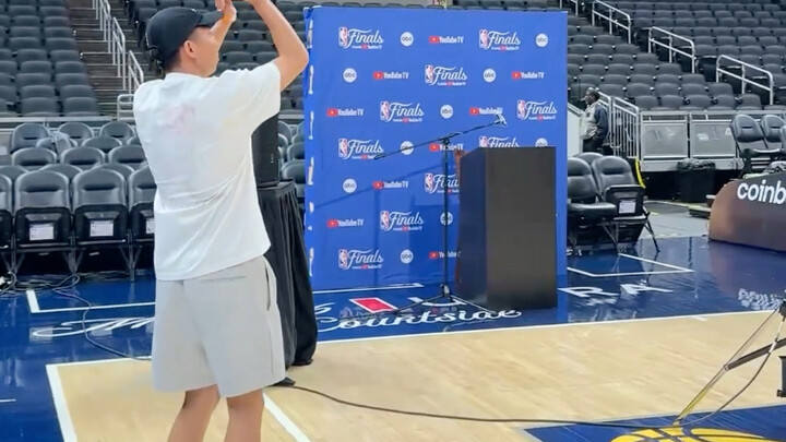 Lão Vương cũng đã khỏe lại, đã có thể thi đấu tại sân vận động chung kết NBA rồi