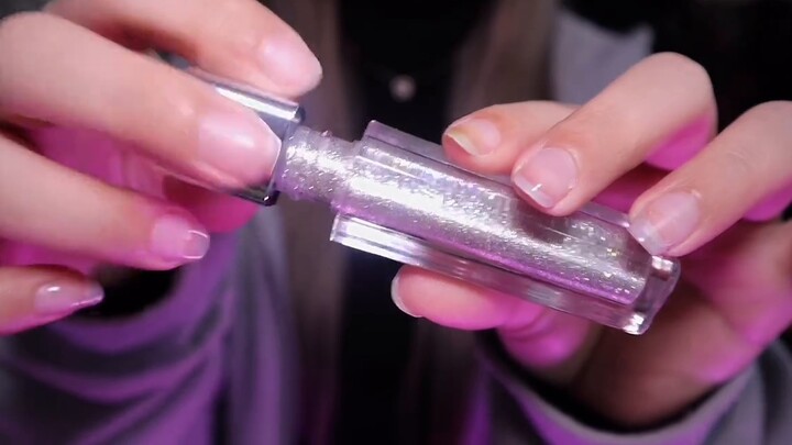 A black-hearted, venomous cosmetics store with a mean, money-stealing clerk simulates a sleep aid