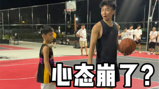 王师傅单挑三亚最强小学生，从自信满满打到心态爆炸…