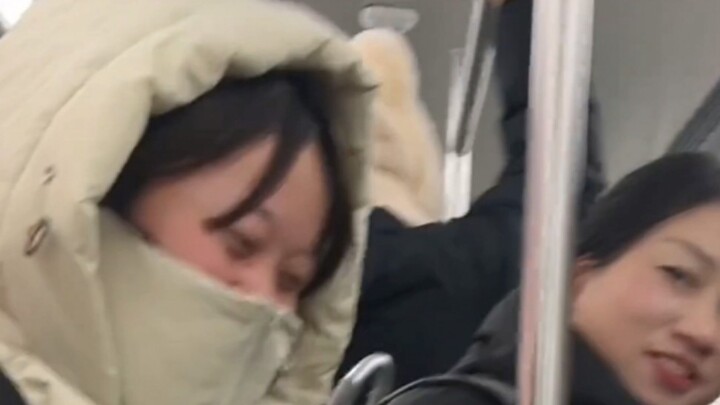 A “southern little potato” rides the Harbin subway and can’t help but complain: “Harbin, I can’t eve