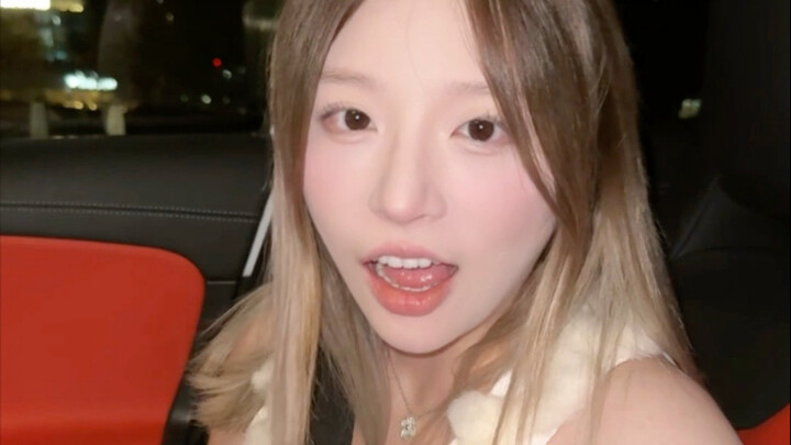 Sepertinya hari ini aku ketemu mobil gelap…