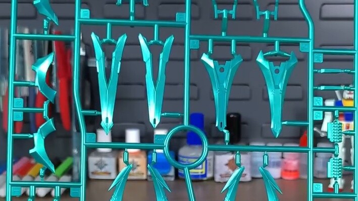 I dare say! This should be the most "poisonous" Thunder Manta ray assembly model on the entire Inter