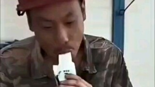 法医:奇了怪了，大夏天怎么还有冻死的人