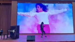 Secondary 8 students performed Michael Jackson's "Billie Jean" in front of 800 people in the whole g