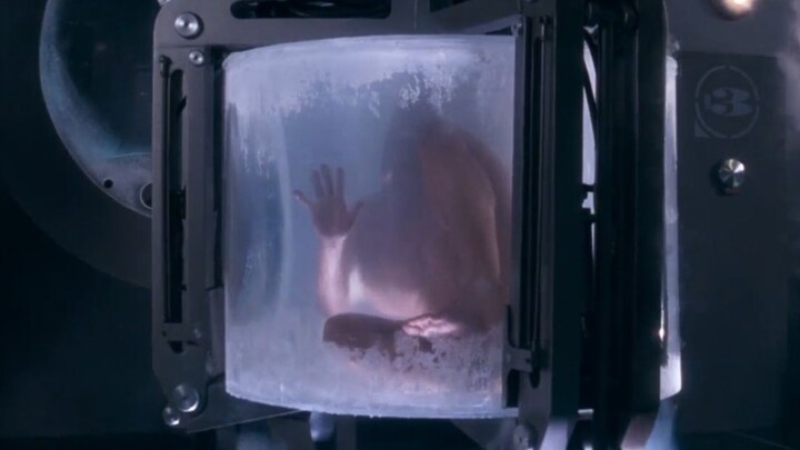 [Brother Zhu] In the future world, all men have turned into CXKs! 1993 sci-fi film "Demolition Man"