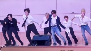ENHYPEN Bite Me การแสดงครั้งแรกโดยไม่มีคู่ดูโอ!